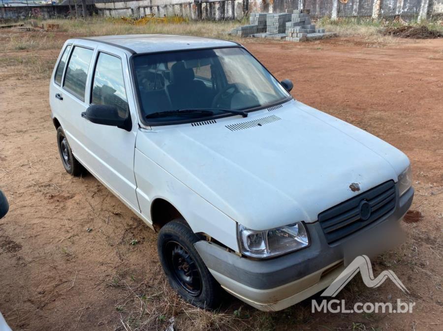 Automóvel fiat uno mille economy 2012